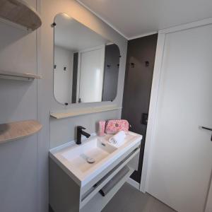 Le Havre de Paix Mobil home a 200m de la Plage Parc Aquatique Camping 5 Etoiles Les Dunes