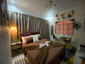 Dhenishs Transient House