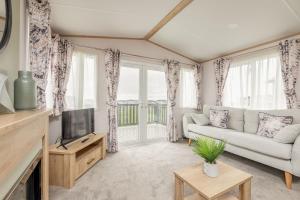 Lodge No 19 - St Andrews Lodge Park