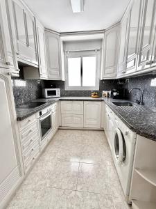 Beachfront Apartment Sabinillas