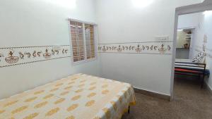 Casa de Familia - 1BHK - Homestay - Manyata Tech Park - Hebbal Kempapura