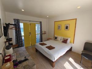 Minnie Seaview Resort