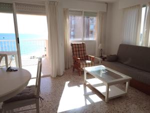 Apartamento en Primera Línea - 3007D