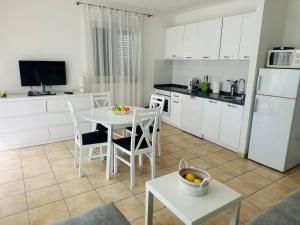 Ivana Apartment with Terrace Novalja