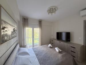 Nikiti Mare Apartments