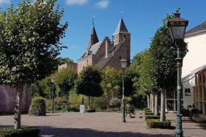 Lovely Studio with Patio and Garden