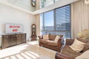 Free housekeeping visits during your stay - StayShort - Nice Villa in Gardenia Jebel Ali for Family of 5