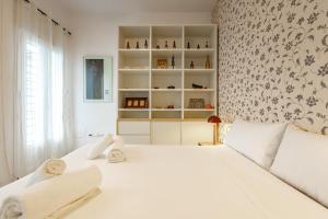 San Luis Duplex Center by Valcambre