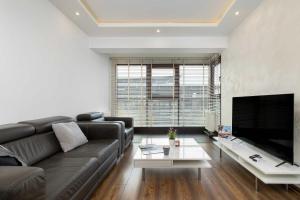 Elegant Apartment with Air Conditioning Close to Kazimierz by Noclegi Renters