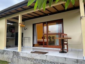 Dewenten Home Stay With View Mount Agung