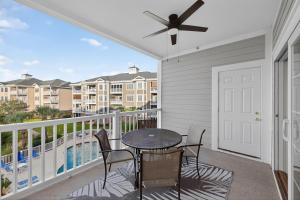 Magnolia Pointe Luster Leaf 4895-302