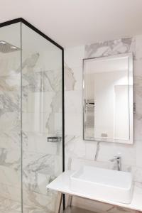 Raffinato Trilocale tra Brera e il Duomo