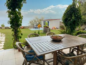 Beachfront Family Villa