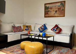 Riad privé 3 chambres, pdj inclus, 10 min Jema El Fna