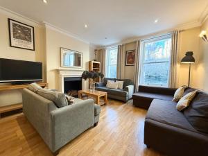 Buckingham Palace View Apartment