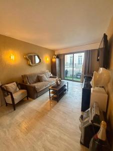 Henri Camille RE AGENCY - Victoria - Cozy Studio in the Heart of Cannes