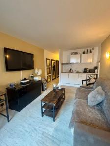 Henri Camille RE AGENCY - Victoria - Cozy Studio in the Heart of Cannes