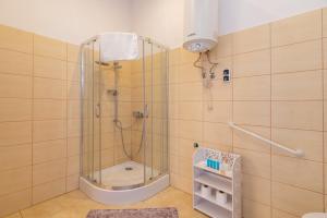 Mysłowice Urban Harmony Apartment by BookingHost