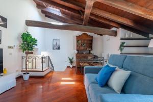 Bologna Centro 12 People and Terrace over 170 mq