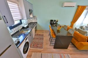 OZBİ 2-Villa with Ootdoor Heated Pool for 4 People in Fethiye