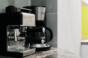 White House Apartman Miskolc, Green Room