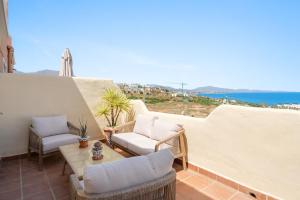 Penthouse Casares Beach