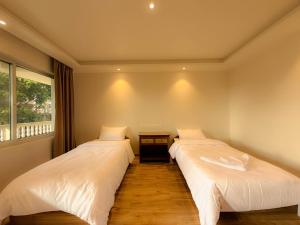Tharlam Guest House