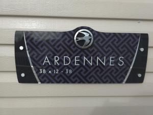 The Retreat Peach - Golden Sands