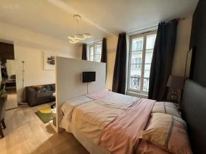 Universal Center Paris