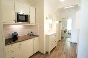 Vintage Panoramic Apartment