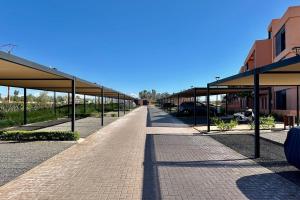 Domaine de Noria with terrace and Pools