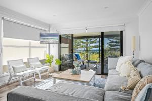 Beachside Retreat Pool & Sauna