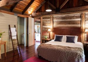 1860 Luxury Accommodation