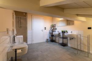 BolognaCentro 9 People Loft Private Lift and Terrace