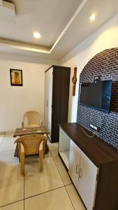 Hotel Prathamesh