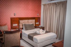 Apple valley inn