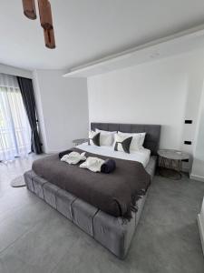 ALLAMANDA by MAKE IT HOME