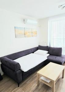 2-room apartment quiet location near the center