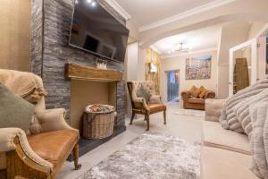 The Secret Garden, Donaghadee - The Hideaway - Luxury 5-Beds - Sleeps 7