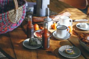 Domaine le C4 - restaurant et gîte dexception familial avec terrasse Ardèche