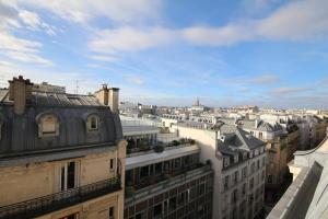 Top floor studio & view - La Fayette Opéra