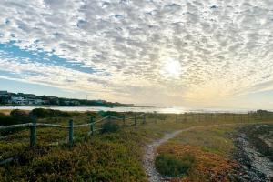 Nestled Between Milkwood - Franskraal Retreat