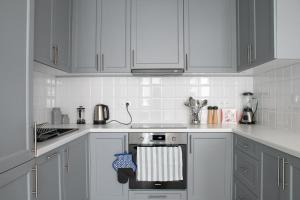 Cracow Modern Apartment FREE Parking, Views, Tram