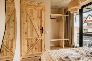 Villa BirdHouse by WillyWalls sauna gym 12 os