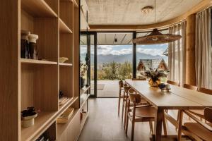 Villa BirdHouse by WillyWalls sauna gym 12 os