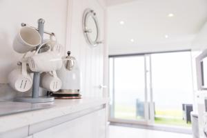 Bovisand Beach Area Chalet, 2-Bed Sea View with Gated Parking & BBQ