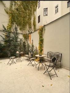 Bulldog Economy Apartments