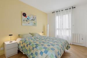 2BR, spacieux, cosy, haut de gamme, balcon