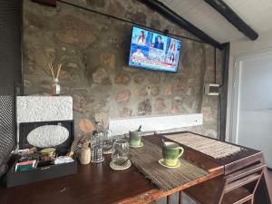 suites en la montaña con propuesta de viñedo