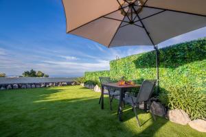 Experiencia Habitación Burbuja con Jacuzzi Privado, Piscina y Vistas al Mar